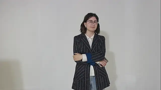 RavenViola online show from April 20, 9:23 am