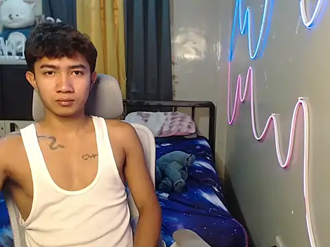 Ur hottestjonny online show from June 20, 12:58 am