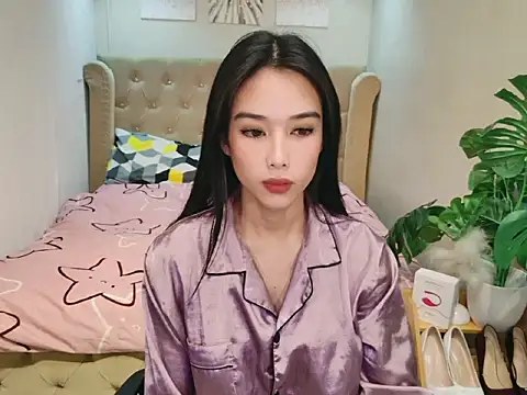 Snapshot of Nirafox chatting on August 1, 1:38 am Nirafox online show from August 1, 1:38 am