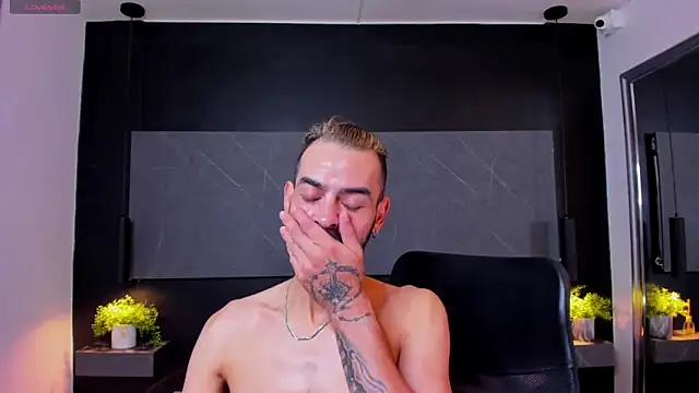 arcangel harris online show from February 10, 11:47 am