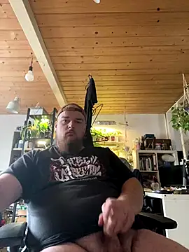 YoursxTruly online show from January 8, 10:39 am