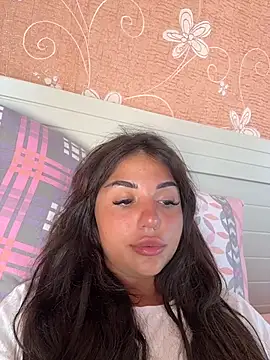 SilkyMira online show from June 7, 1:48 pm