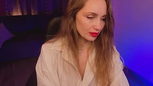 Vivien Star online show from December 16, 5:45 am