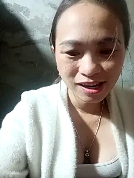 ngaytho004 online show from February 24, 11:25 pm