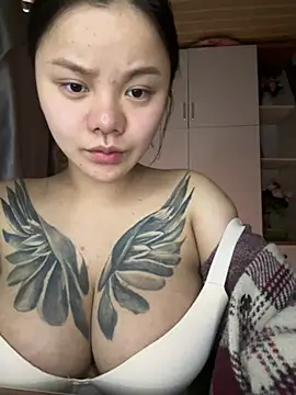 leo-kitty online show from February 13, 6:09 am