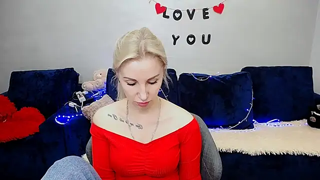 Hanna--Sweet online show from April 18, 2:32 pm