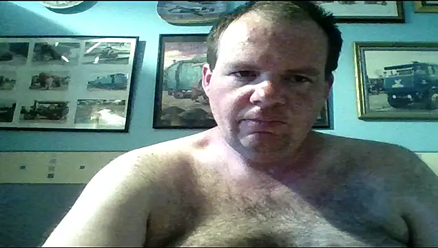 Snapshot of mrhardcock12 chatting on April 25, 2:14 pm mrhardcock12 online show from April 25, 2:14 pm
