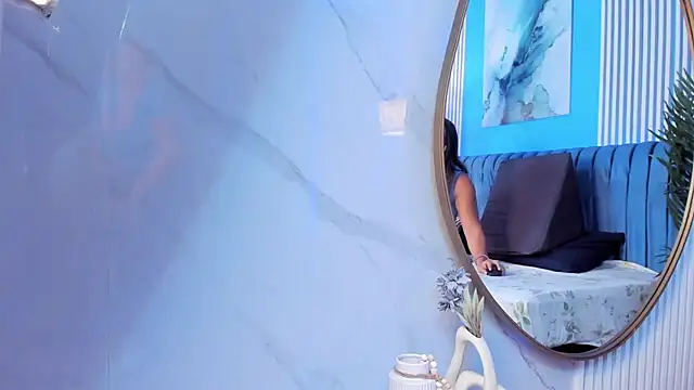 dahianeconnor online show from January 8, 11:56 am