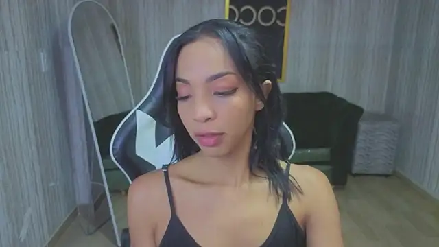 luna meow t online show from February 17, 8:04 pm