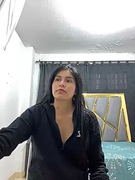 Snapshot of kangomez19 chatting on February 27, 7:25 pm kangomez19 online show from February 27, 7:25 pm