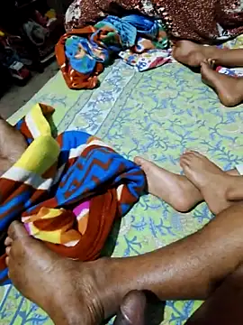 camroompng online show from March 6, 7:10 pm