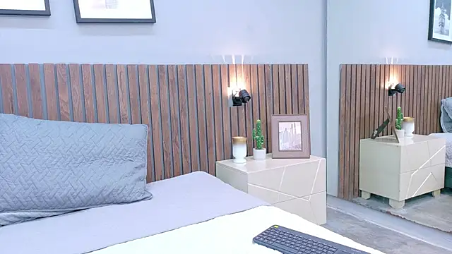 Mia Bellefort online show from March 9, 8:24 pm