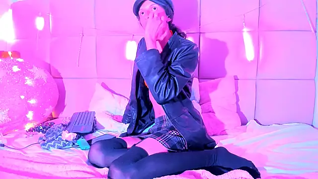 vannellope 96 online show from January 14, 7:25 am