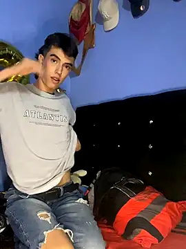 Juan Gomezz26 online show from December 14, 11:20 pm