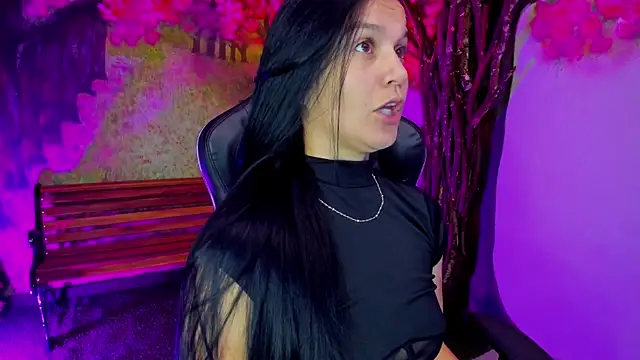 marahanson  online show from January 14, 7:08 pm