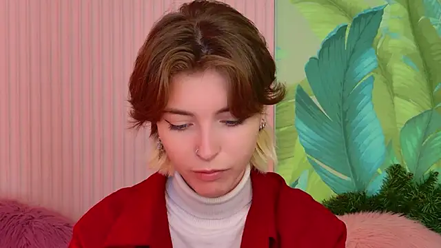 Snapshot of Misty_Wade chatting on January 11, 5:45 am Misty Wade online show from January 11, 5:45 am