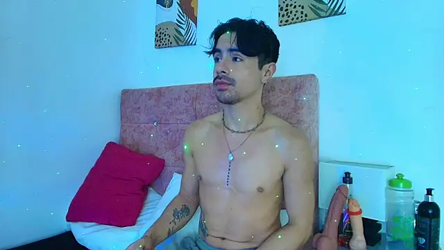 Ethan Briggs online show from January 16, 2:15 am