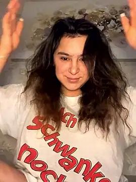 luisa evans online show from January 9, 11:57 am