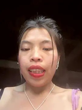 lux-su online show from April 9, 9:58 am