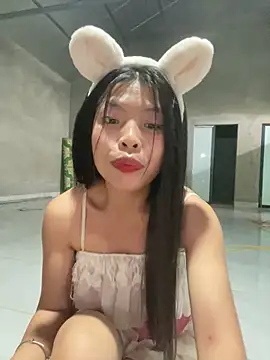 Snapshot of lux-su chatting on May 19, 2:07 am lux-su online show from May 19, 2:07 am