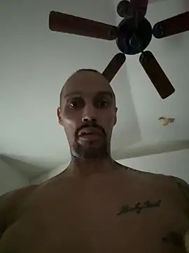 faces818 online show from March 15, 12:27 am