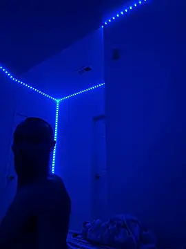 faces818 online show from March 18, 5:21 am