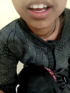 Snapshot of sexy_shital chatting on February 4, 2:28 am sexy shital online show from February 4, 2:28 am