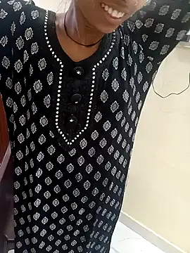 Snapshot of sexy_shital chatting on February 14, 2:41 am sexy shital online show from February 14, 2:41 am