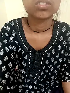 Snapshot of sexy_shital chatting on February 18, 3:02 am sexy shital online show from February 18, 3:02 am