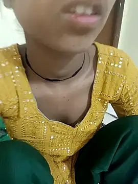 Snapshot of sexy_shital chatting on February 26, 2:32 am sexy shital online show from February 26, 2:32 am