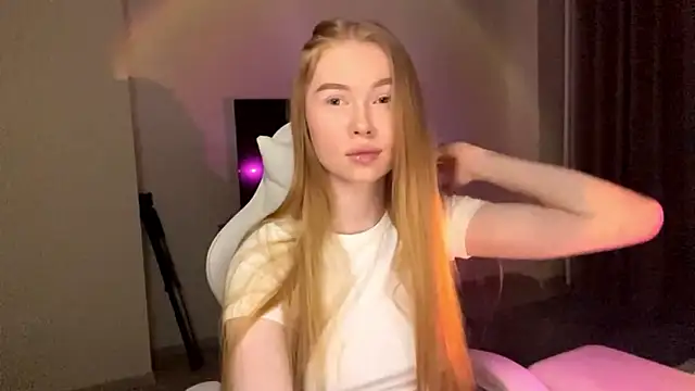 LumiSun online show from February 19, 8:05 pm