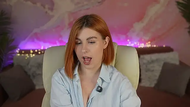GingerPinky online show from July 8, 6:51 am