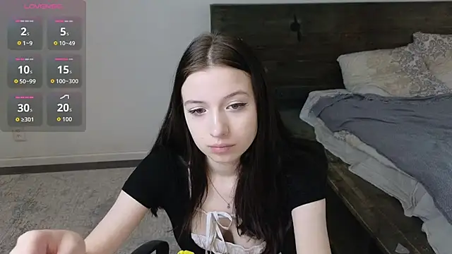 AlicePowells online show from February 23, 11:29 am