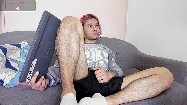 TAYSON SCOTT online show from February 6, 1:03 pm