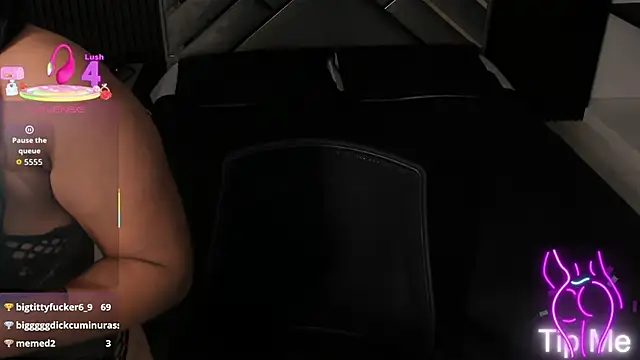 Almaablack online show from December 15, 8:24 pm