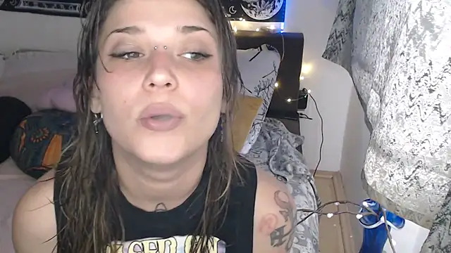 AlienforTwenty online show from March 25, 12:44 pm