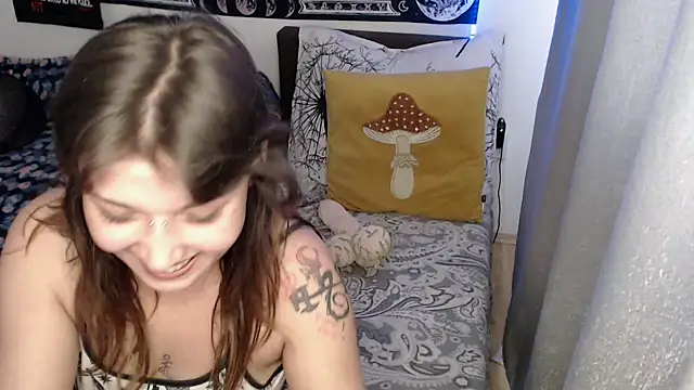 AlienforTwenty online show from May 29, 6:44 am