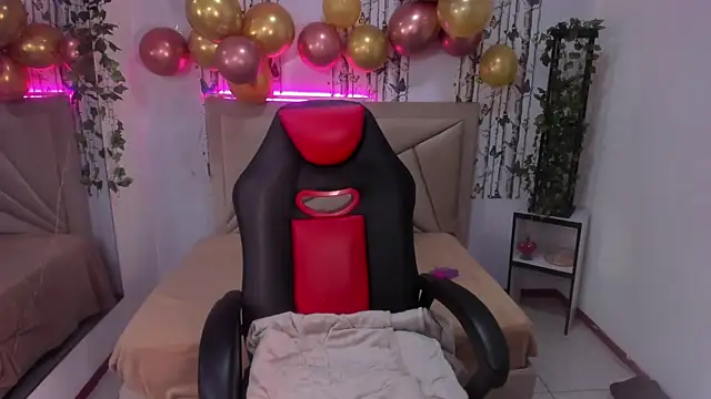 valeria dark  online show from April 15, 8:53 pm