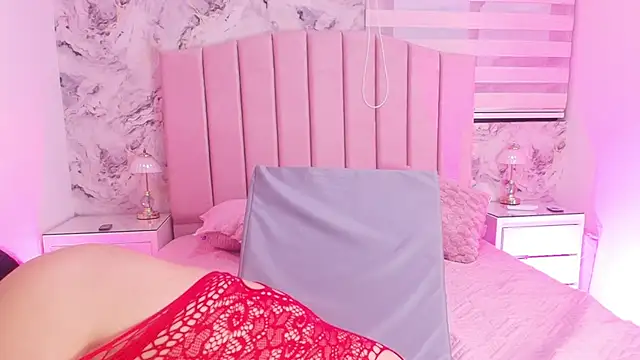 sofia go  online show from December 15, 11:58 am