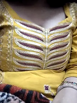 Snapshot of nitu_777 chatting on February 18, 11:06 am nitu 777 online show from February 18, 11:06 am