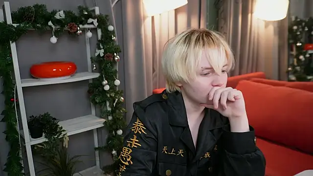 KellyKik online show from January 13, 1:27 pm