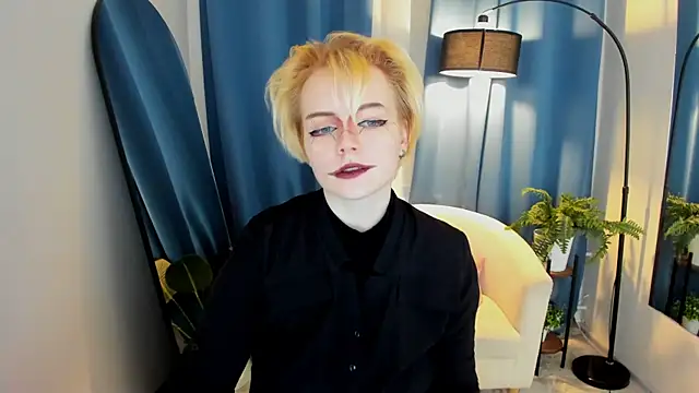 KellyKik online show from January 14, 1:17 pm