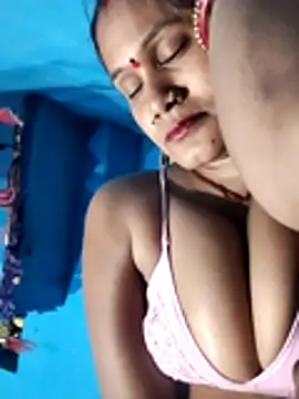 Akanksha soni online show from April 11, 7:51 pm