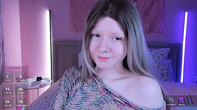 1stEva online show from December 22, 9:45 pm