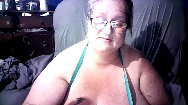 Snapshot of jade-belle chatting on May 27, 7:16 am jade-belle online show from May 27, 7:16 am