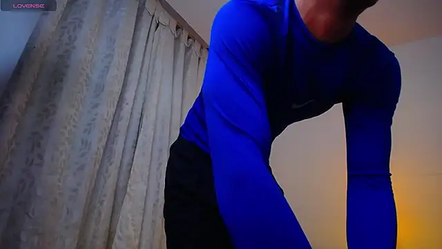 TOMBOYSEXX online show from February 6, 4:50 am