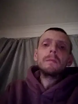 CrookedBunk3527 online show from December 18, 6:25 pm