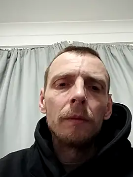 CrookedBunk3527 online show from December 21, 7:15 am