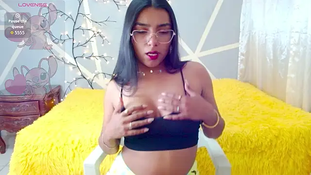 valkydoll2 online show from January 10, 2:46 am