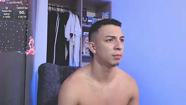 Samuel up01 online show from April 12, 1:43 am